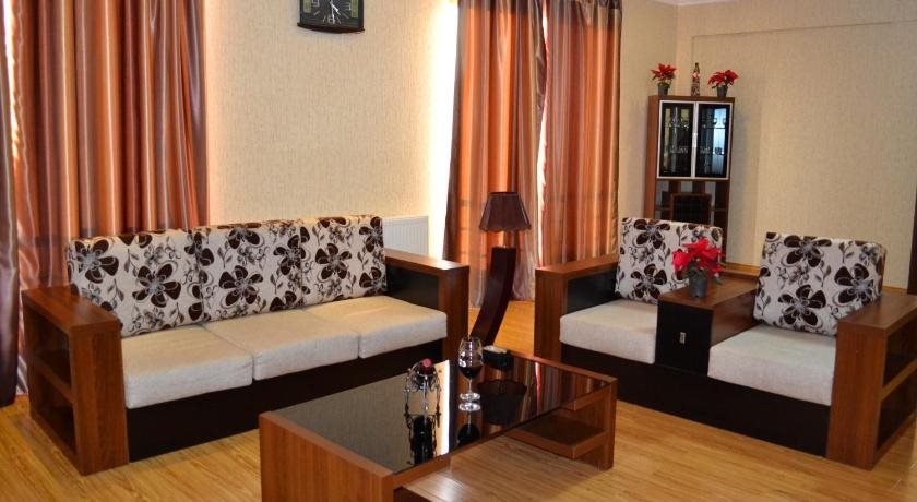 Тбилиси: Hotel Patrioti