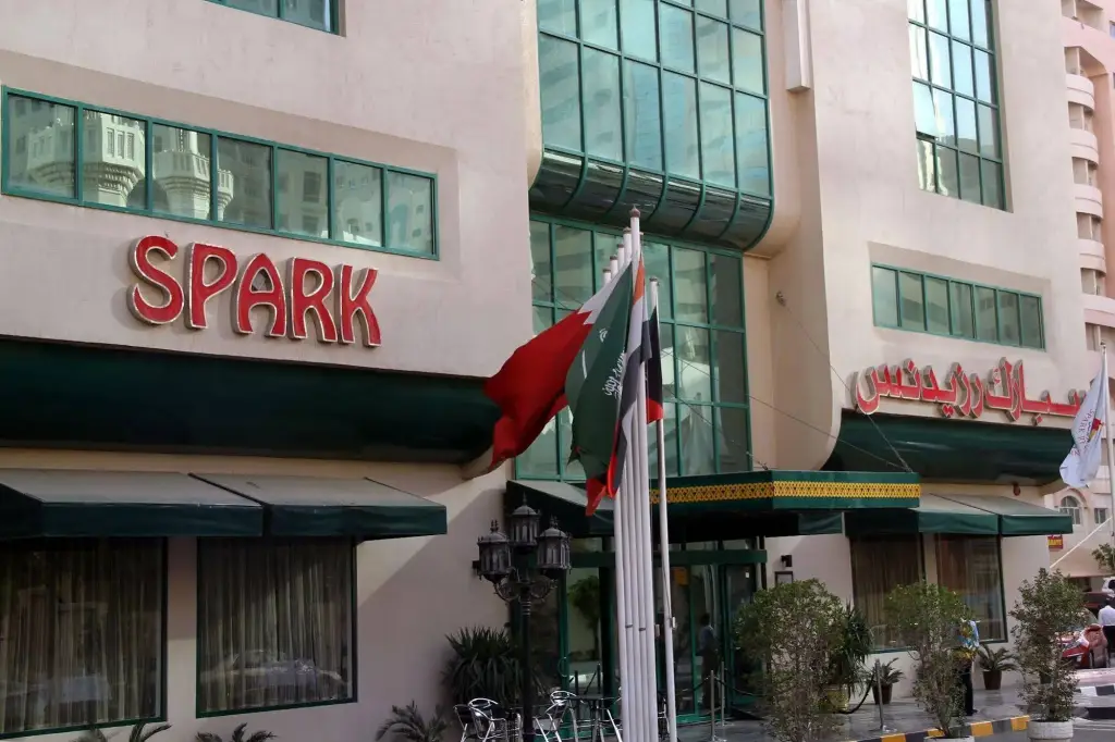 Spark Residence Deluxe Hotel Apartments — фото 1