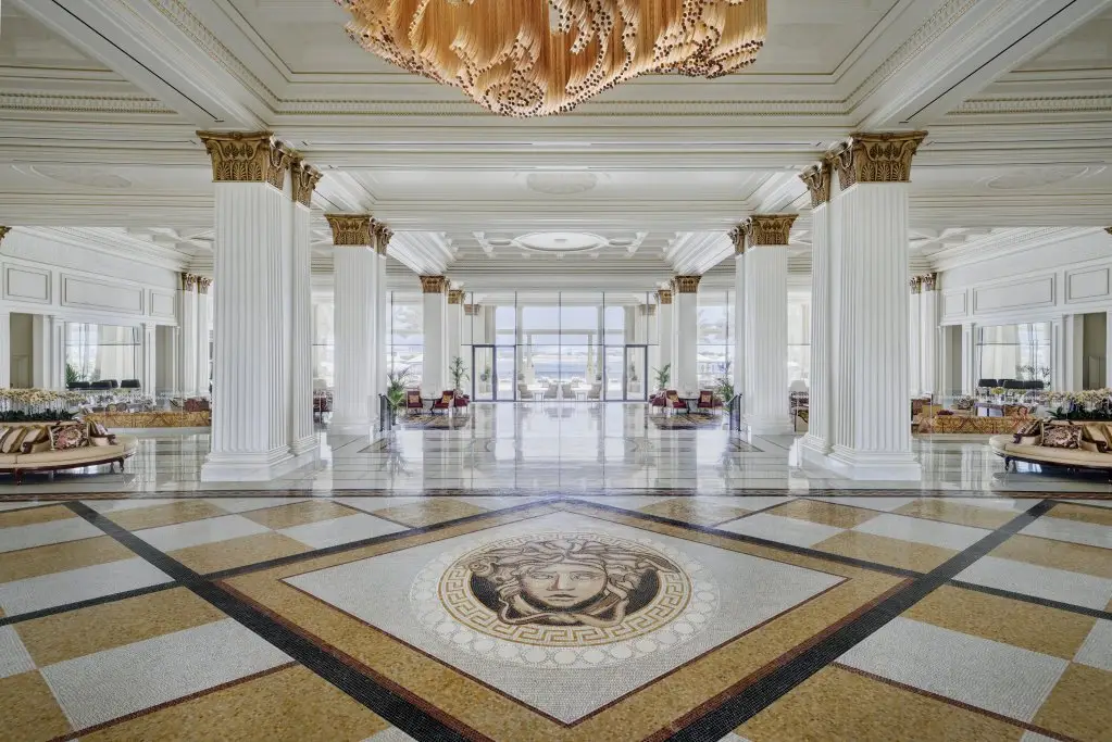 Дубай: Отель Palazzo Versace Dubai