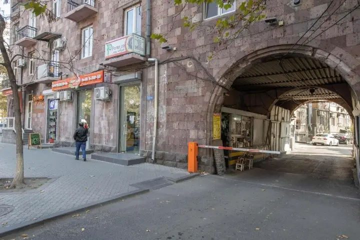 Ереван: Stay inn Apartments on Mashtots Avenue 14