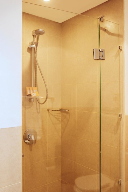Дубай: Fantastay Downtown Blvd 8