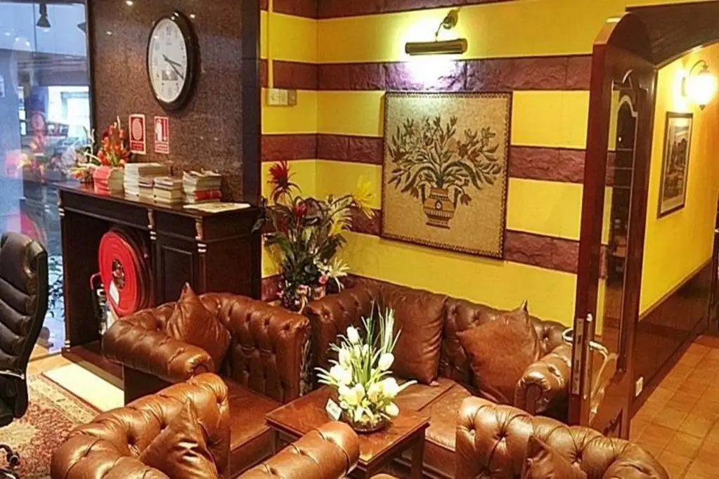 Дубай: Al Khaleej Palace Deira Hotel