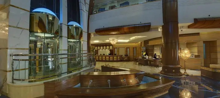 Дубай: Grand Excelsior Hotel Bur Dubai