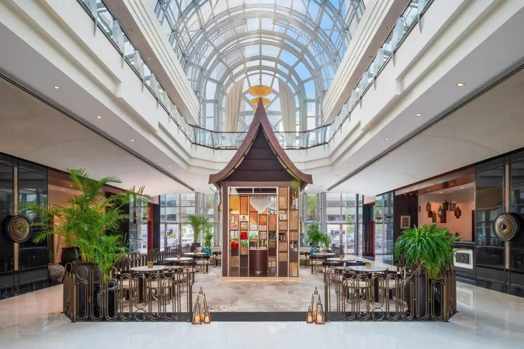 Дубай: Dusit Thani Dubai