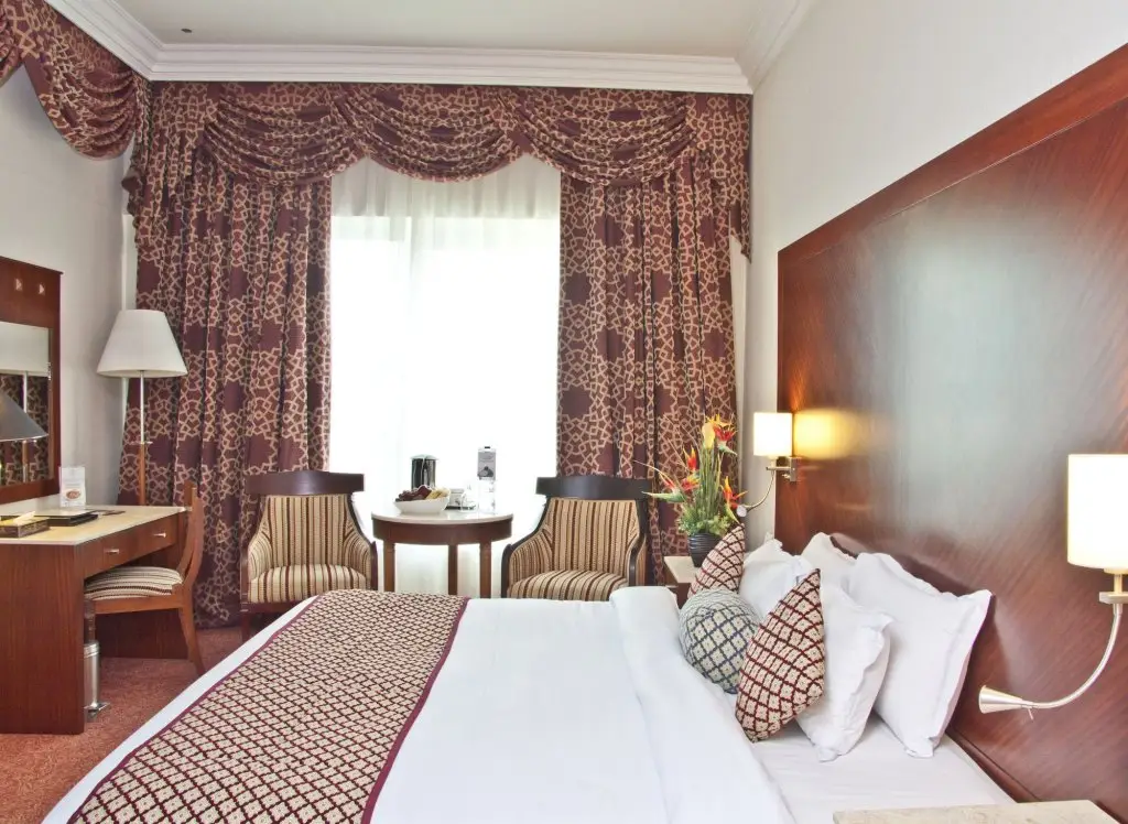 Дубай: Отель Regent Palace Hotel
