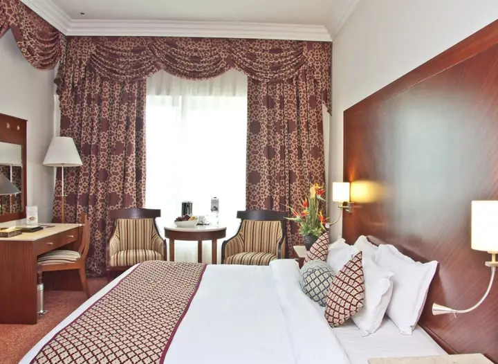 Дубай: Отель Regent Palace Hotel