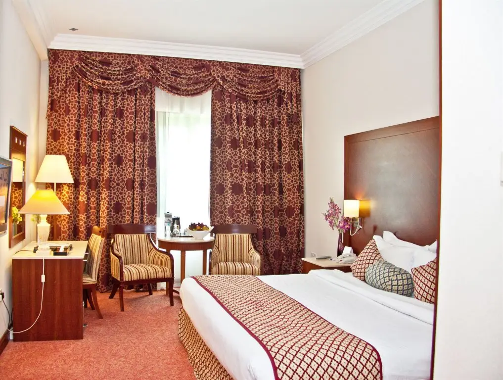 Дубай: Отель Regent Palace Hotel