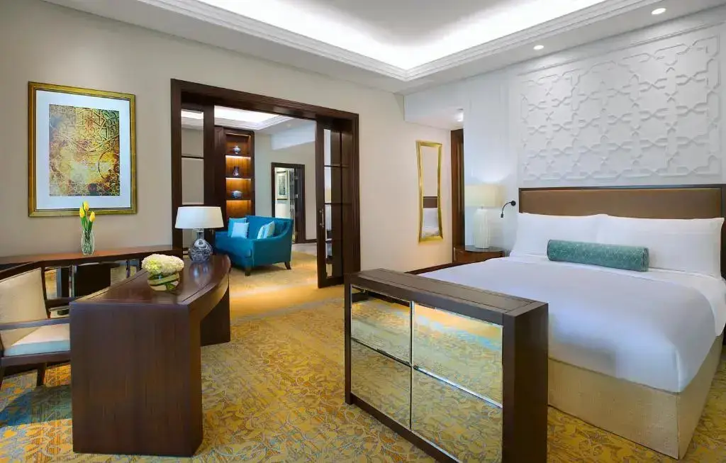Дубай: Отель The Ritz-Carlton, Dubai