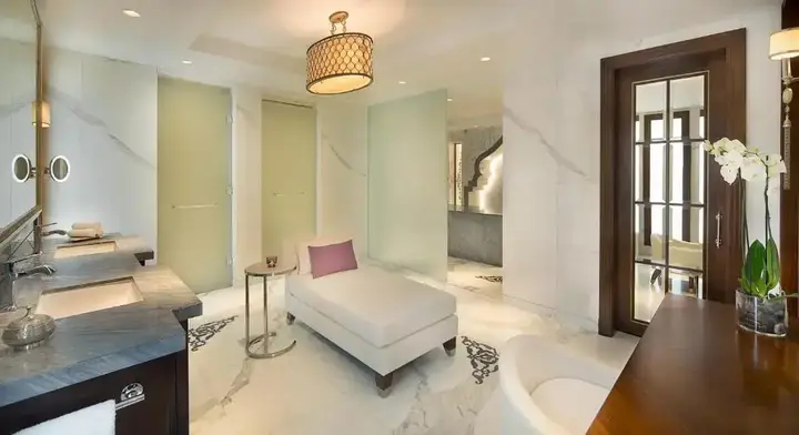 Дубай: Отель The Ritz-Carlton, Dubai