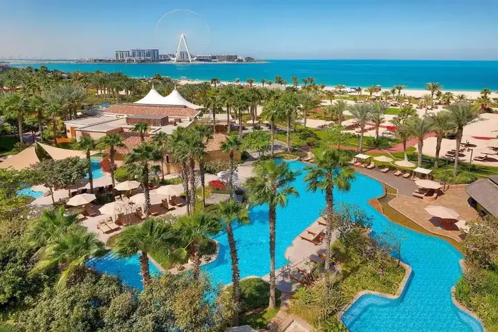 Дубай: Отель The Ritz-Carlton, Dubai