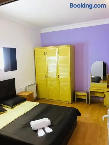 Ереван: Classic Apartment on Kievyan