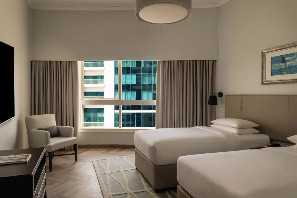 Дубай: Dubai Marriott Harbour Hotel & Suites