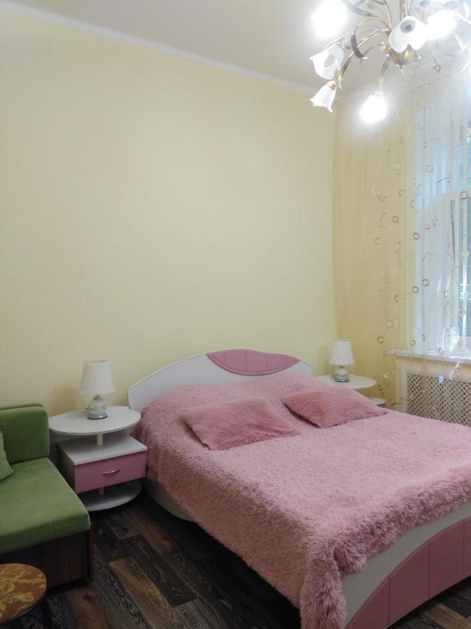 Кисловодск: Квартира у Нарзанной галереи с личной парковкой, мангалом и беседкой