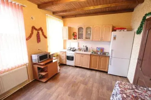Большой Тростенец: Guest House Zayamnae
