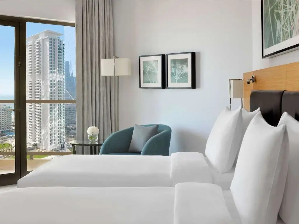 Дубай: Mövenpick Hotel Jumeirah Beach