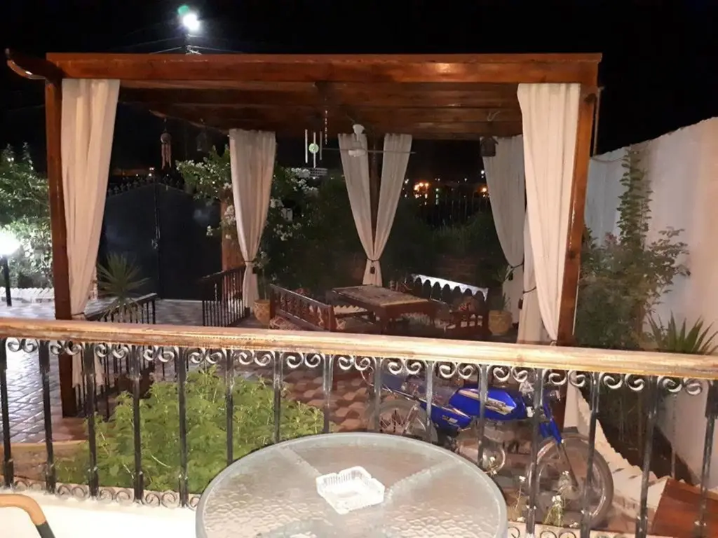 Луксор: Angel Eyes House