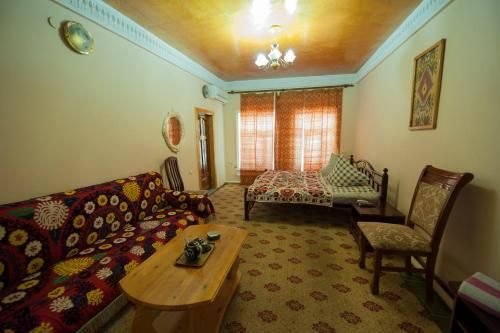 Бухара: Hotel Nasriddin Navruz