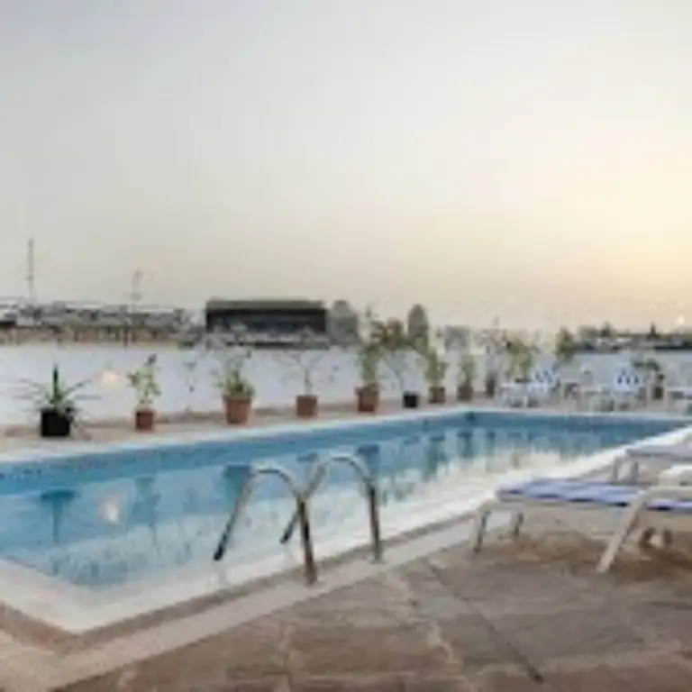Дубай: Отель Excelsior Hotel Downtown