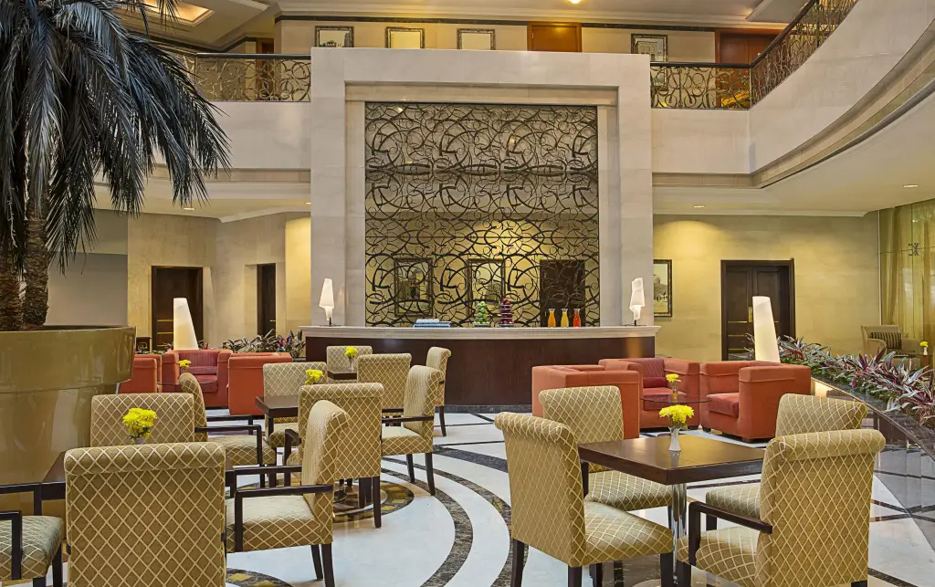 Дубай: Отель DoubleTree by Hilton Dubai Port Saeed