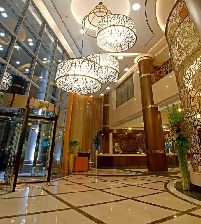 Дубай: Отель DoubleTree by Hilton Dubai Port Saeed