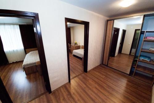 Гомель: Hotel Oktyabrskaya