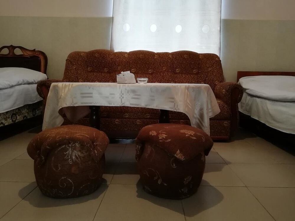 Агарак: Отель Meghri Inn