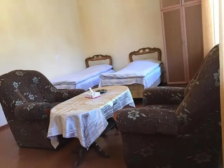 Агарак: Отель Meghri Inn