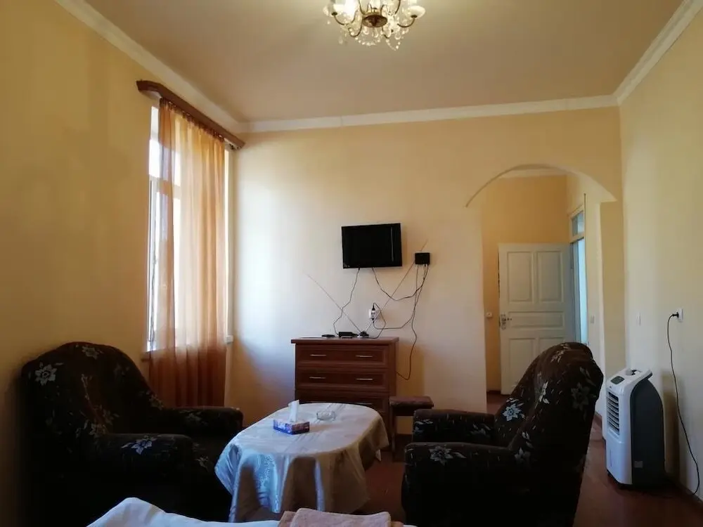 Агарак: Отель Meghri Inn