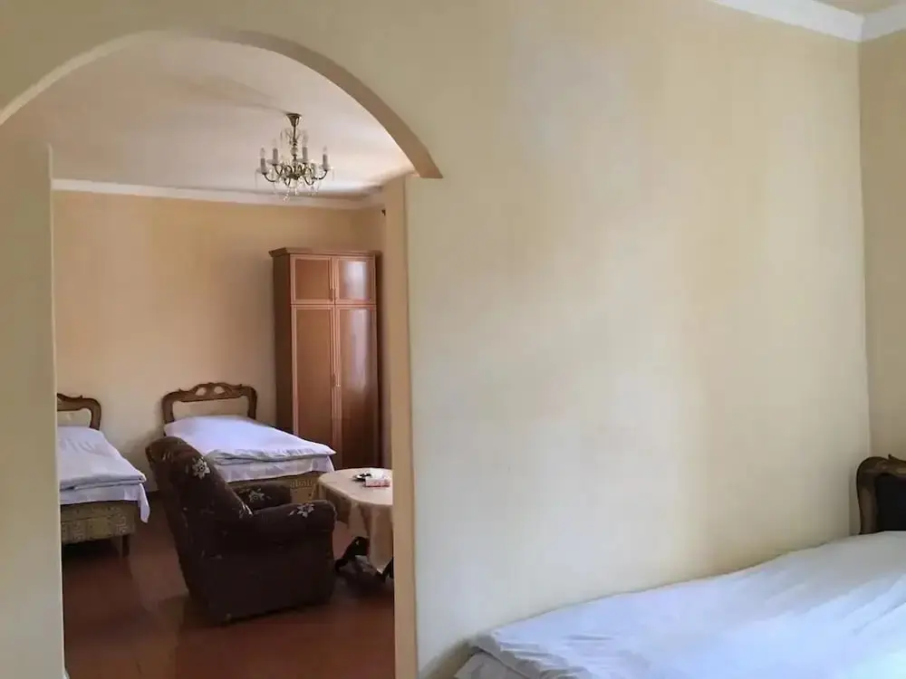 Агарак: Отель Meghri Inn