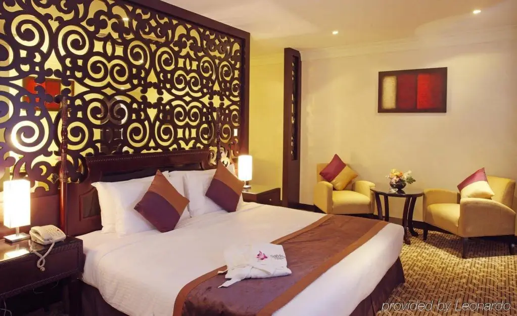 Дубай: Отель Carlton Tower Hotel