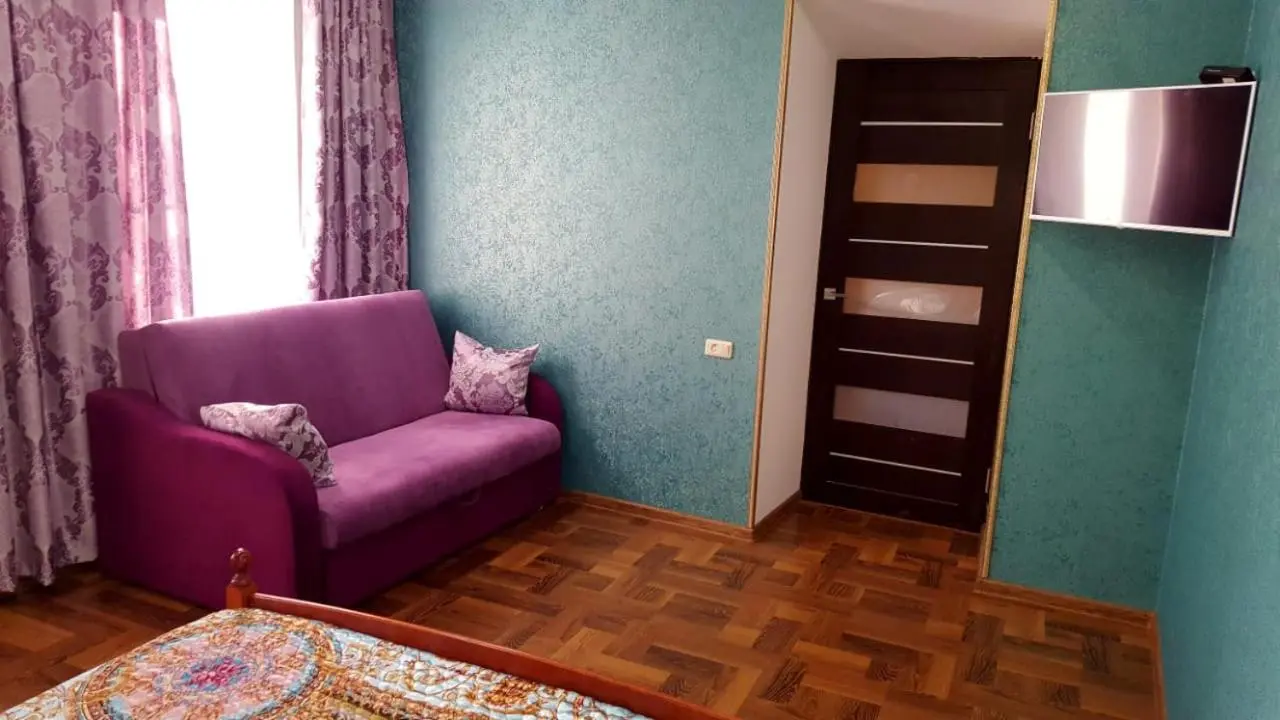 Кисловодск: К. Маркса 6, кв23