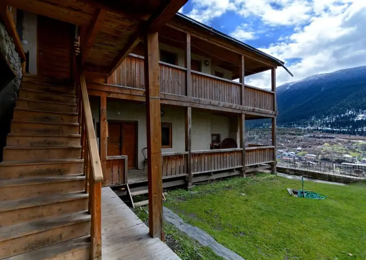 Местиа: Guest House Keti Margiani