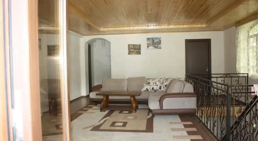 Местиа: Laghami Guest house