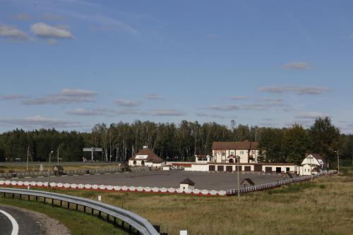 Новосады: Hotel V Lankovshina