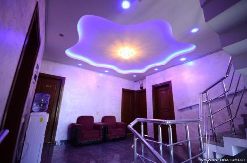 Батуми: Hotel Golden House