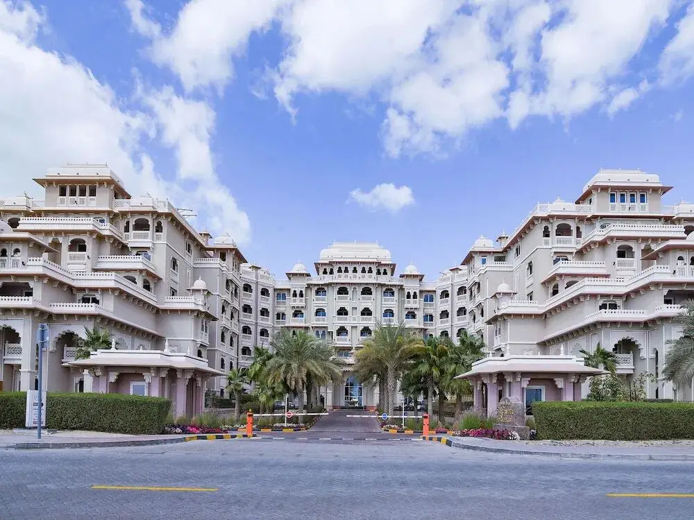 OYO Home 161 Taj Grandeur 1 BHK Apartment Palm — фото 1