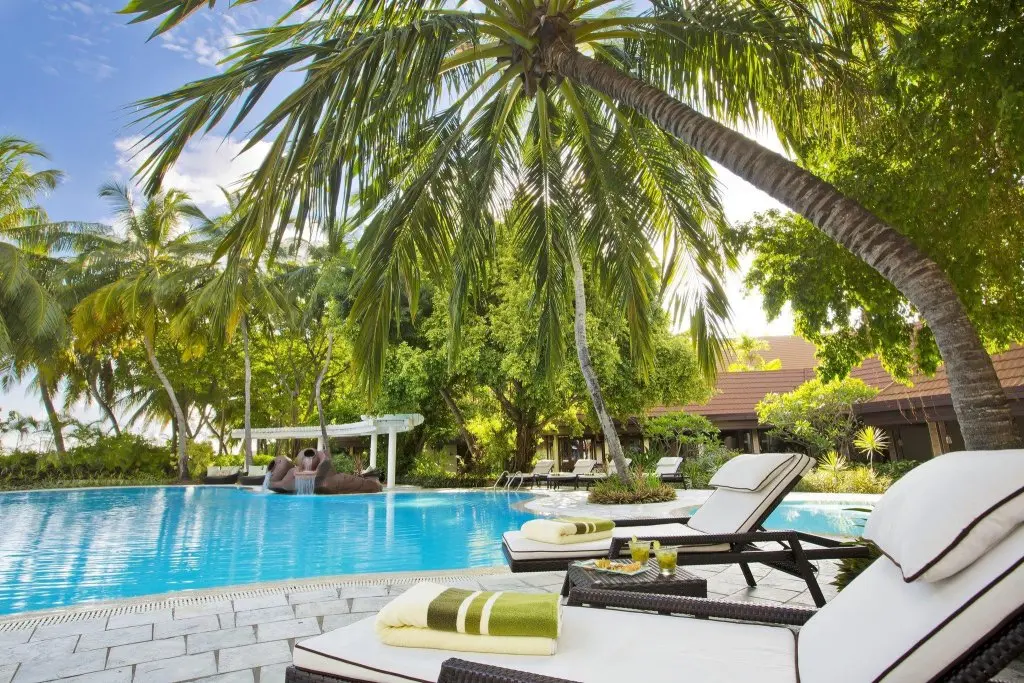 Вихаманафуши: Курорт Kurumba Maldives