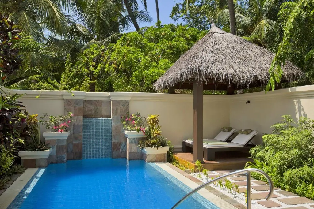 Вихаманафуши: Курорт Kurumba Maldives