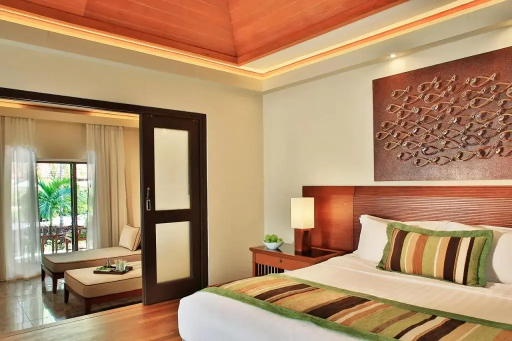 Вихаманафуши: Курорт Kurumba Maldives