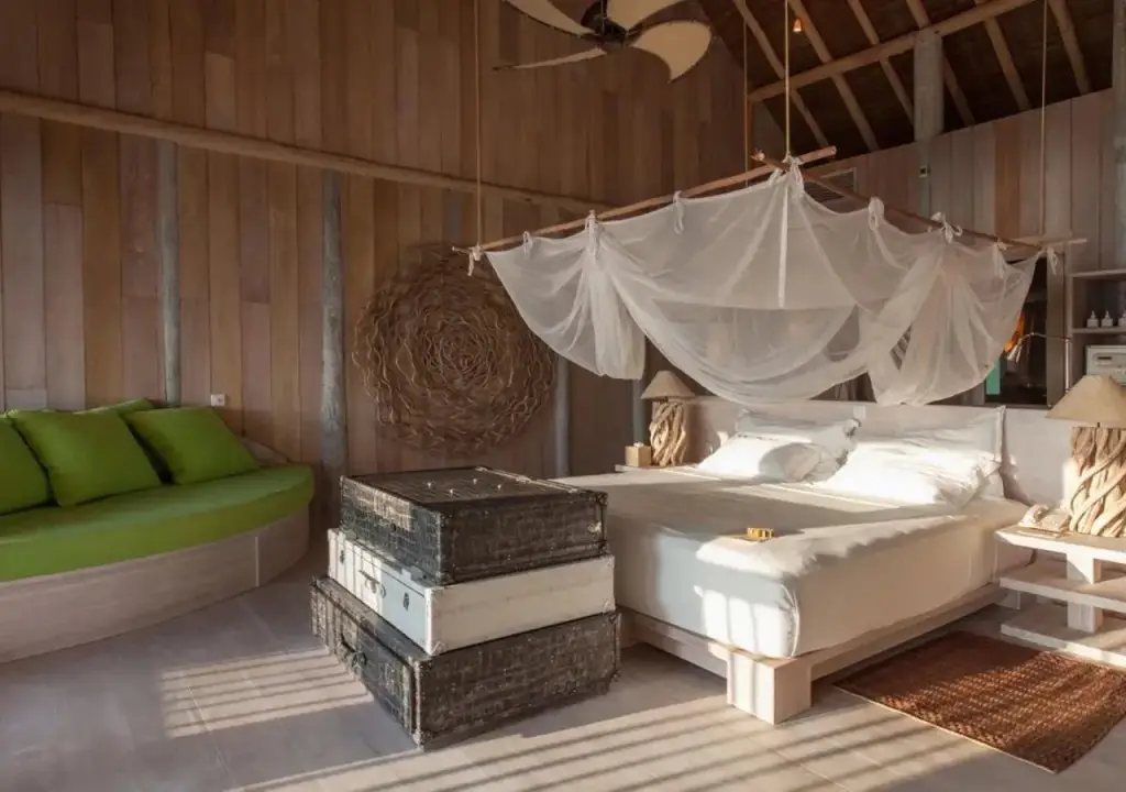 Атолл Баа: Soneva Fushi