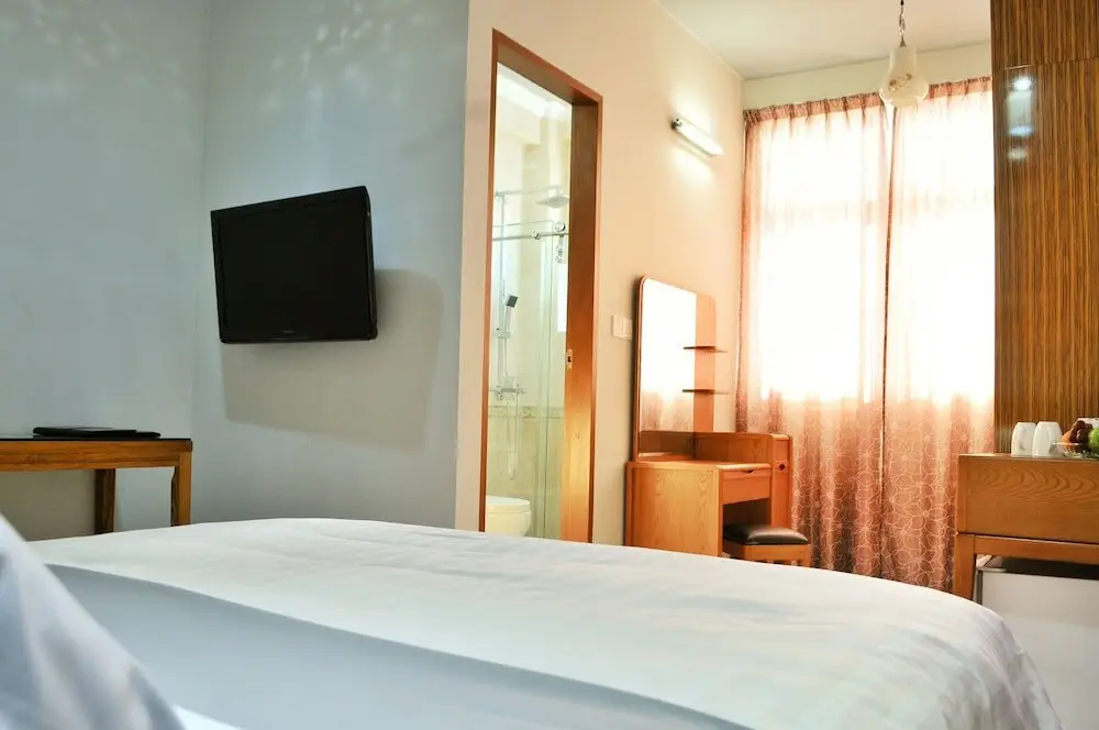 Северный атолл Мале: Airport Comfort Inn Premium