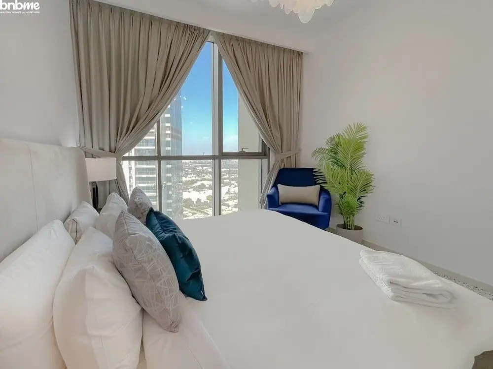 Дубай: Skyscrapper Connected to DM by Bnbmehomes