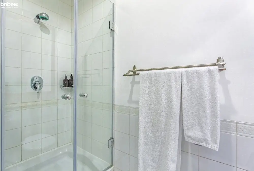 Дубай: Pvt Jacuzzi Tub Groundfloor 2 Bed Bnbme Homes