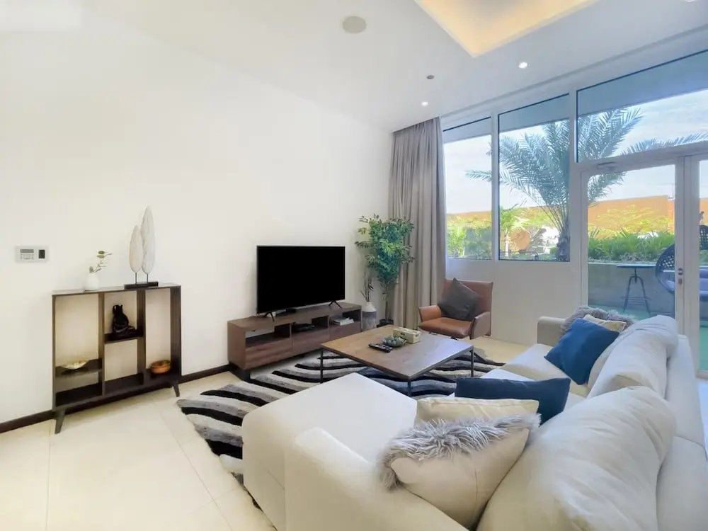 Дубай: Pvt Beach Infinity Pool Resort Living Bnbmehomes