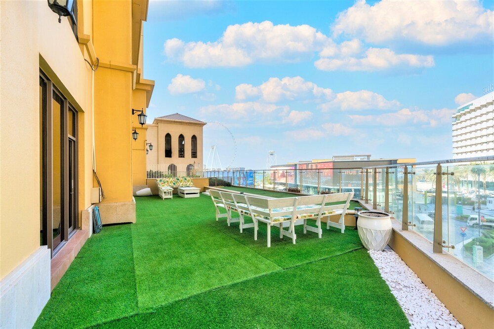 Luxurious 5 Bedroom Duplex with terrace & sea view — фото 1