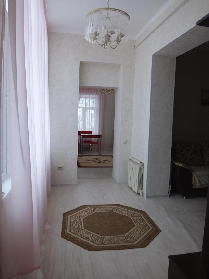 Кисловодск: Apartment Pervomayskiy