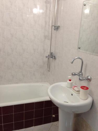 Тбилиси: Guest House 2plus2