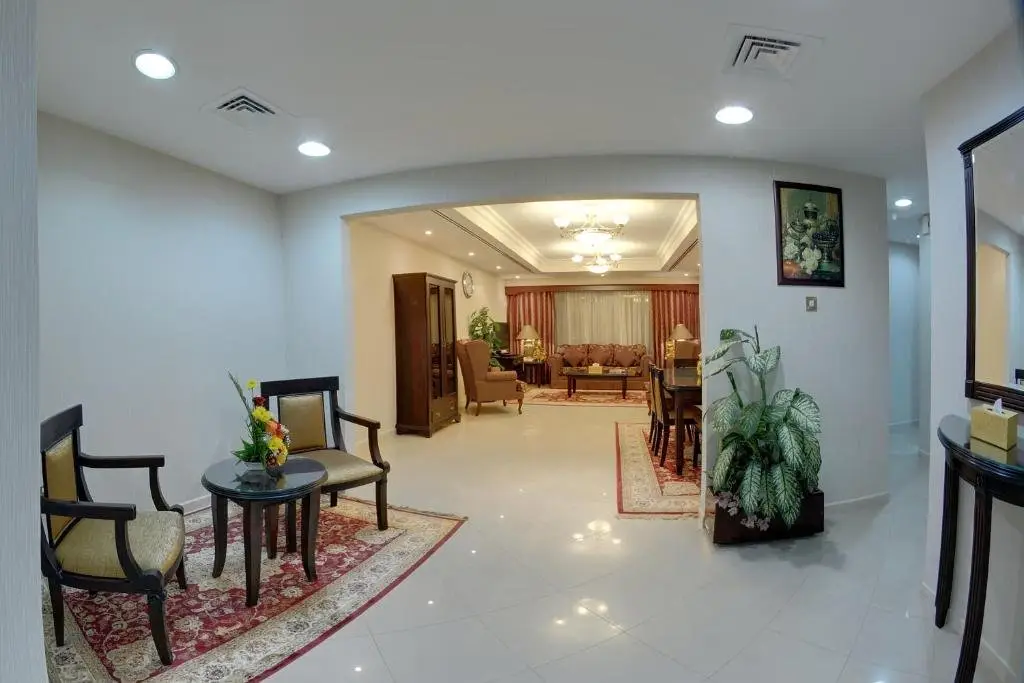 Дубай: Deira Suites Deluxe Hotel Suites