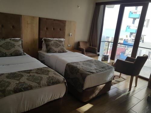 Батуми: ASHTAL beach HOTEL 17\12