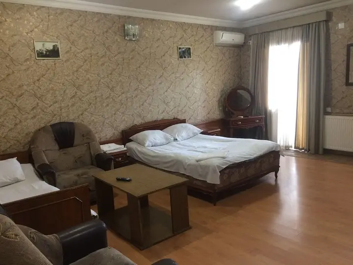 Тбилиси: LTD opal 1 hotel-texas